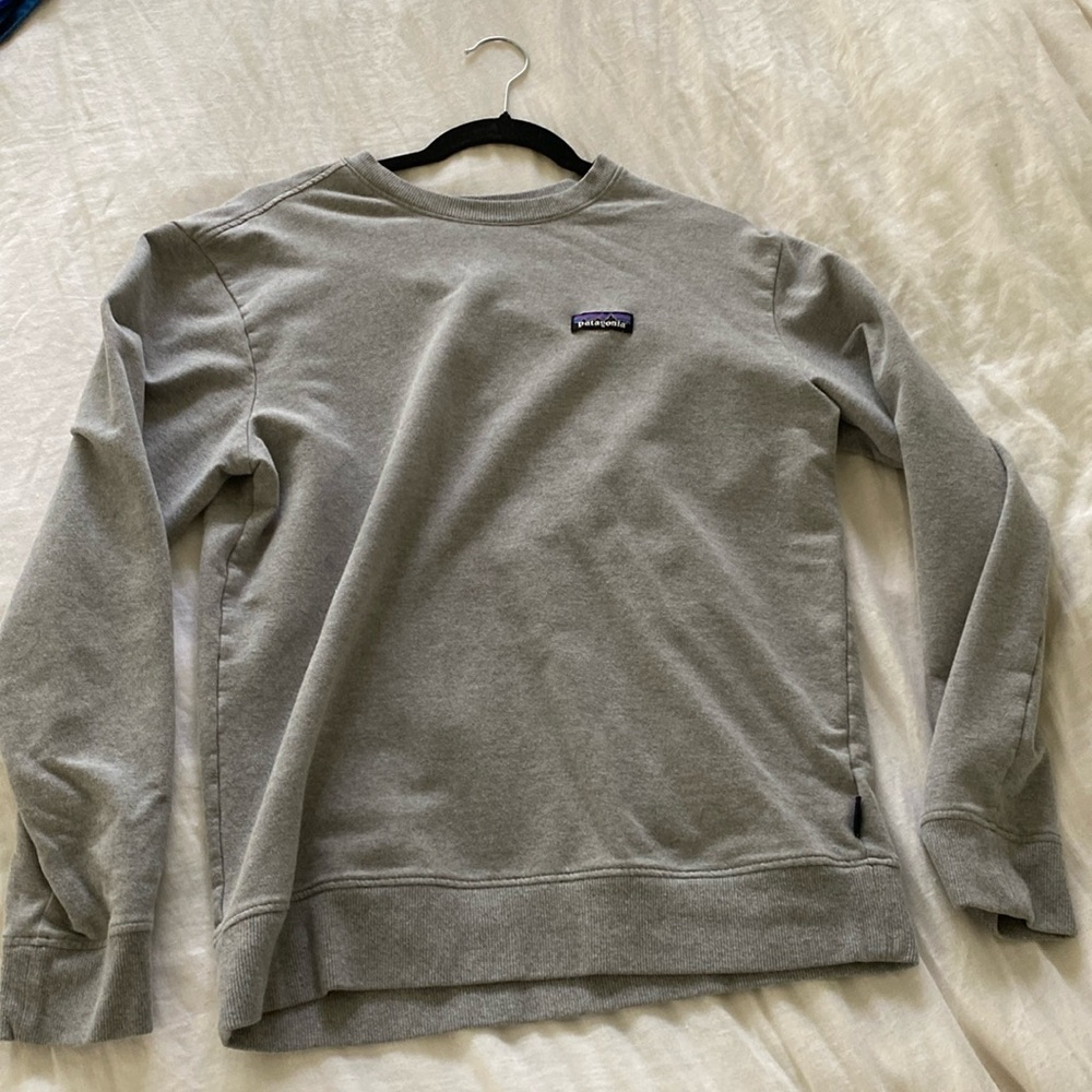 Grey Patagonia crewneck